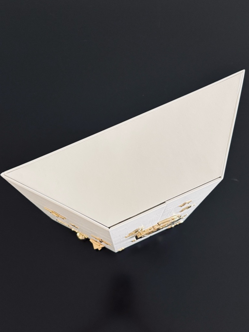 Dior Le 30 Montaigne Advent Calendar - Picture 9 of 13